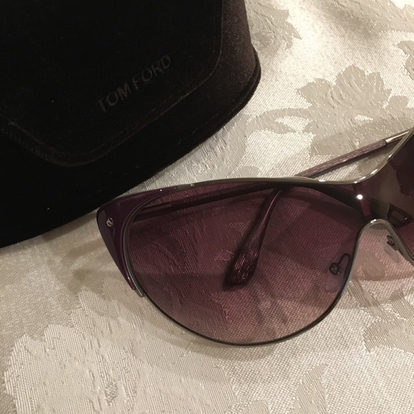 🌹🌹SOLD🌹🌹Tom Ford Violet Cat Eye Sunglasses - Picture 8 of 8